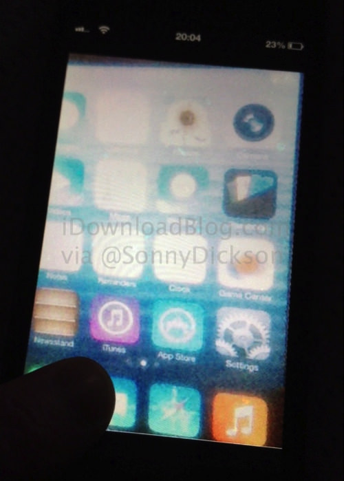 IOS 7 Home screen leak wm