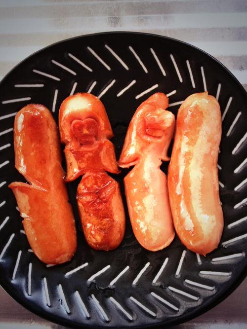 Twitter sausage 2