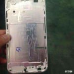 薄い！大きい！iPhone 6の筐体の写真が流出？