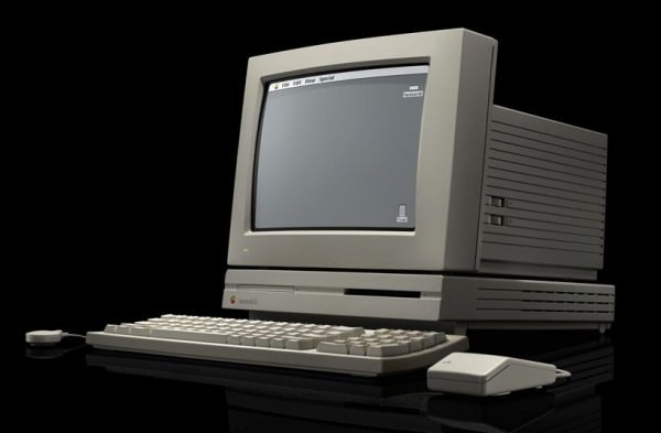 7 Macintosh LC 1990 600x393