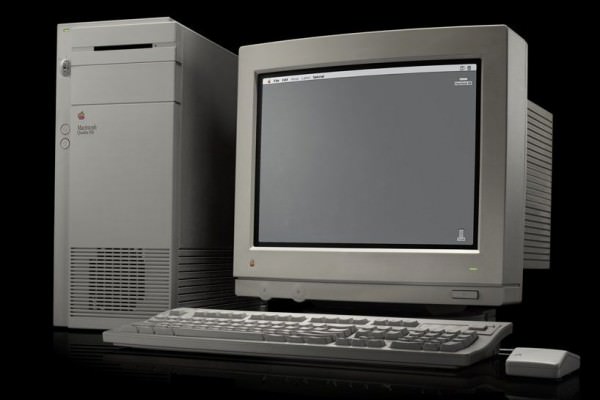 9.-Macintosh-Quadra-950-1992-600x400.jpg 9 Macintosh Quadra 950 1992 600x400