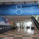 iOS 8の発表が確定！WWDC2014の会場に「8」と書かれたバナーが登場！