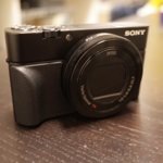 最強のコンデジ「RX100M3」を購入したら絶対にアタッチメントグリップを購入するべき！