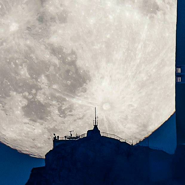 Swiss supermoon