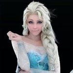 激似！アナと雪の女王のエルサにそっくりな女性のコスプレ画像