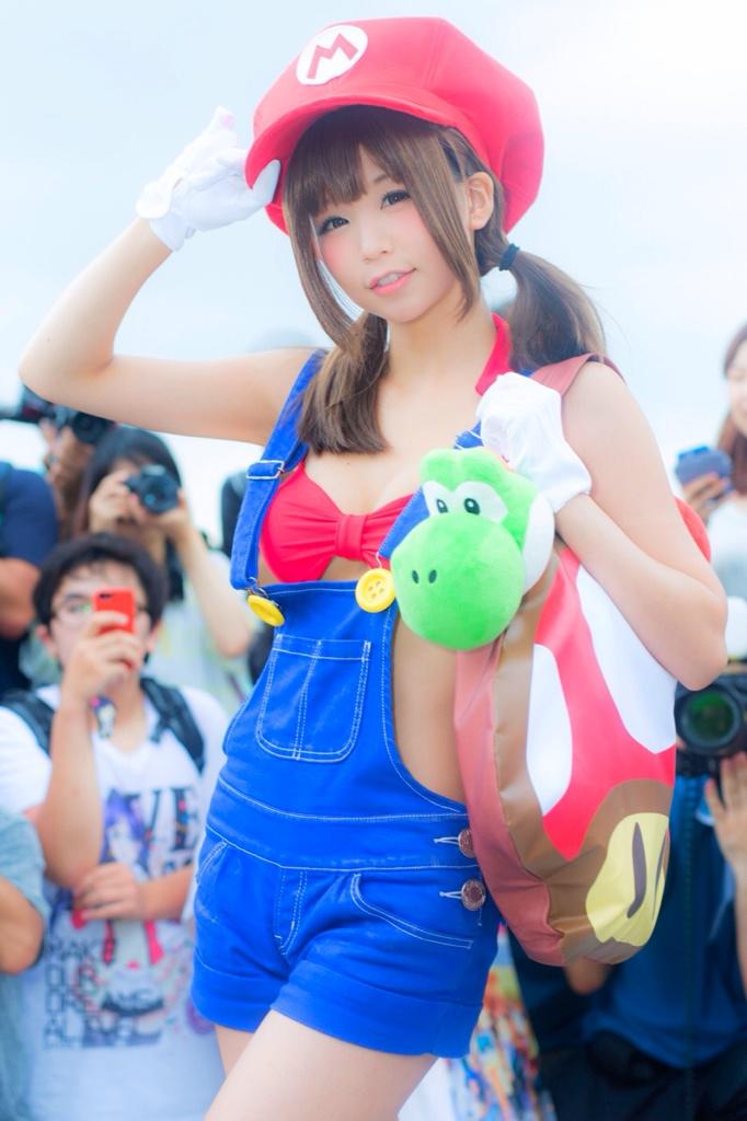 Twitter mario cosplay 2