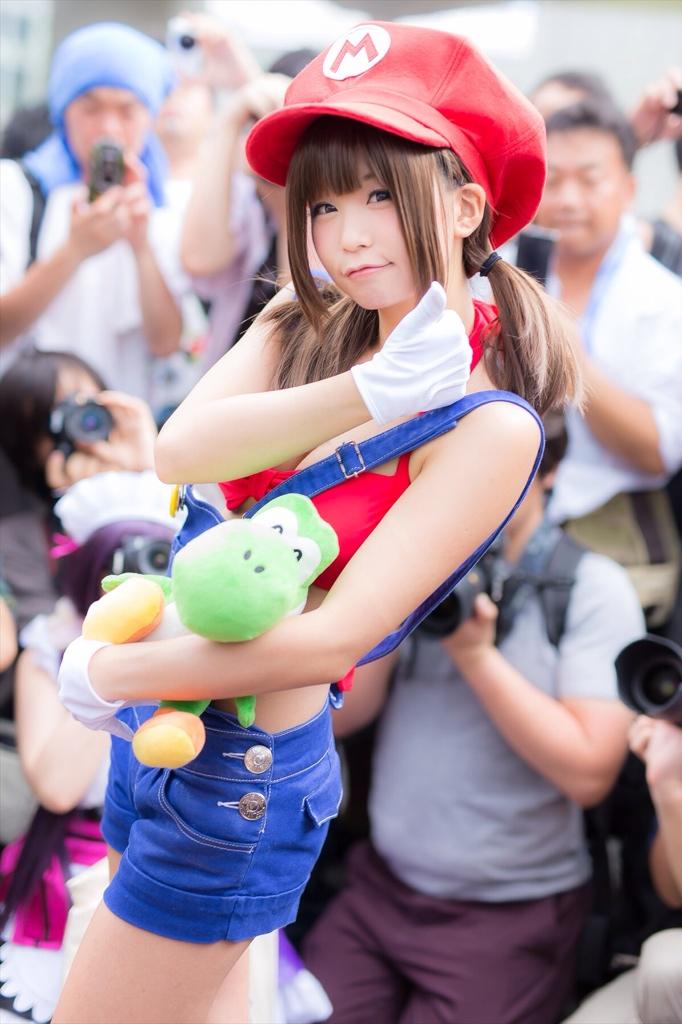 Twitter mario cosplay 4