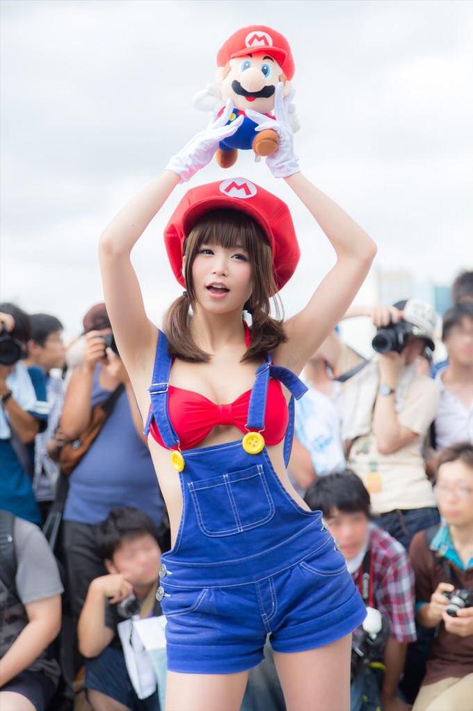 Twitter mario cosplay 5