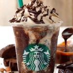 ペヤング2つ分?!スタバの「チョコレート クランチ フラペチーノ」のカロリーが凄いと話題