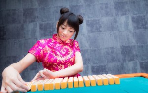 美人!女流プロ雀士がフリー素材に!ぱくたそから「闘牌!麻雀フリー素材」が公開