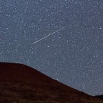 今年のペルセウス座流星群は1時間に30個以上見れる好条件!8/12〜13がピーク!