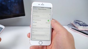この機能を待ってた!iOS 9.3でブルーライトを抑える機能が追加!