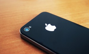 来年発売のiPhoneは「iPhone 4」のようなデザイン、有機ELディスプレイ採用で本体サイズは小型化?!