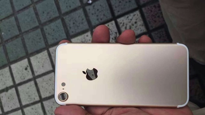 Iphone 7 高解像度な本体画像がリーク カメラレンズは大型化か 男子ハック