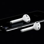 紛失しそうな「AirPods」に専用ストラップが続々登場、もしかしてメガネストラップで対応できるんじゃ!?