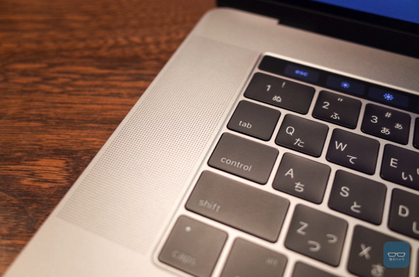 レビュー】MacBook Pro 15(Late 2016)、Touch Barは思ったよりイケてる 