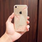 【レビュー】iPhoneに桜舞い散る、透明・超薄・超軽量ケース「シャイン・ブロッサム」