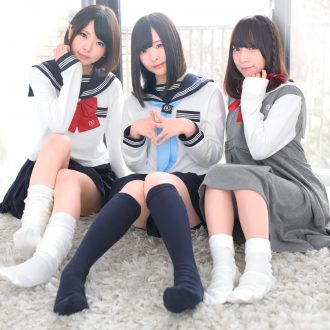 セーラー服パジャマ「セラコレ」に名門女子校のお嬢様風モデルが登場