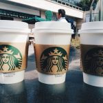 満席のスタバでドヤ顔してMacいじってる人に言い放ったおじさんの一言に反響