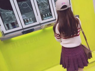 【画像まとめ】10月18日「ミニスカートの日」にSNSに投稿されたミニスカ写真
