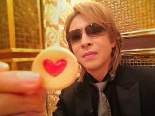 「格付け」YOSHIKIが食べたお菓子が今年も売り切れ、YOSHIKIプロデュースの5000円ワインも完売に