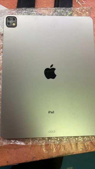 トリプルカメラ搭載の次期「iPad Pro」の最終モックアップがリーク、10月に発表か