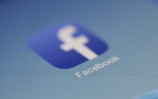 Facebook、5.3億人の個人情報が公開された問題を説明　自分の確認方法は？